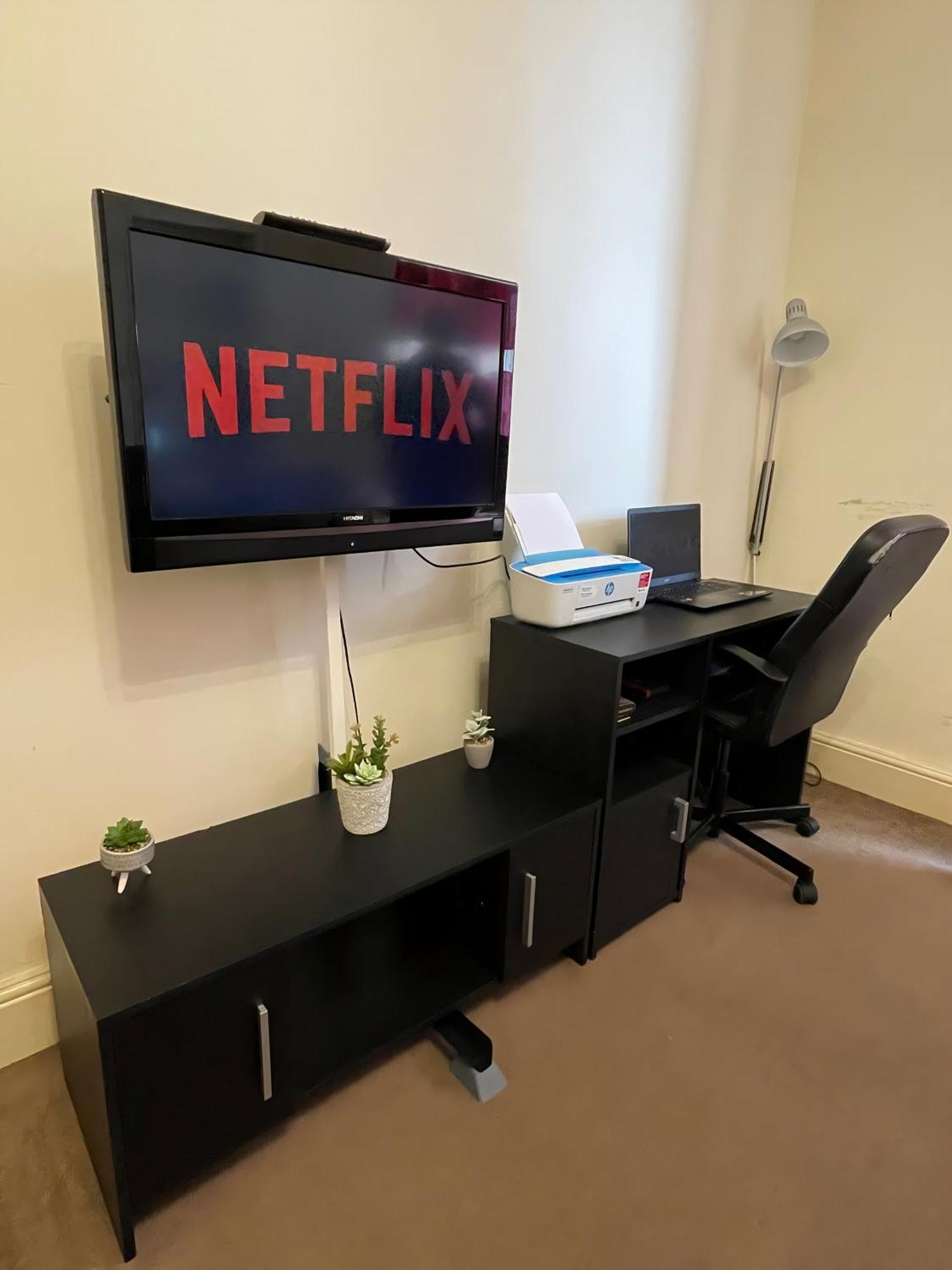 Comfy 2 Bedroom Flat Near Edinburgh City Center Extérieur photo